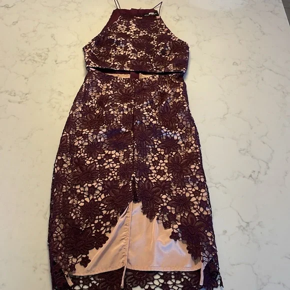 Stylestalker Rosale Lace Dress with Cut Out - Picture 4 of 9